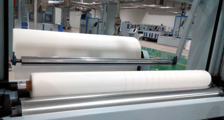 海斯摩爾榮獲“中國(guó)非織造布行業(yè)科技創(chuàng)新先進(jìn)企業(yè)”稱號(hào) SMS無(wú)紡布技術(shù)引領(lǐng)行業(yè)未來(lái)